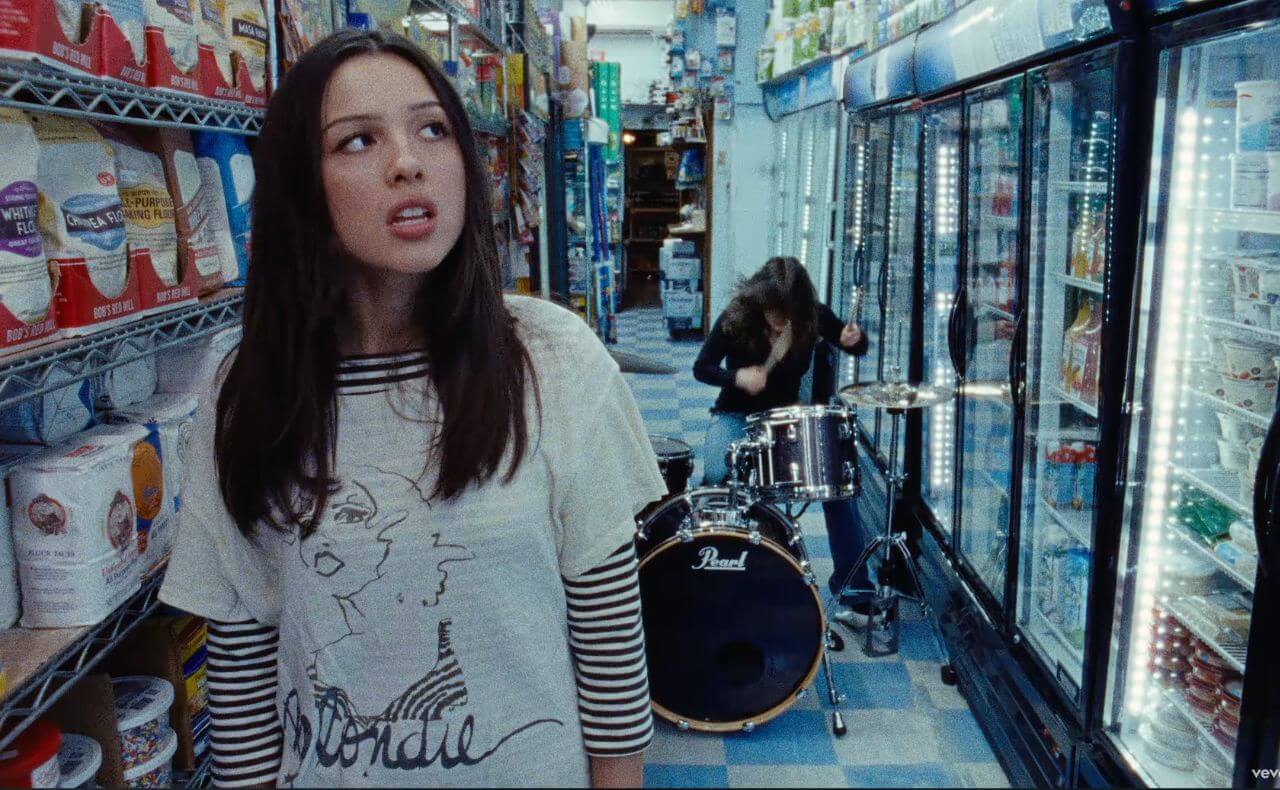 olivia-stupid-song